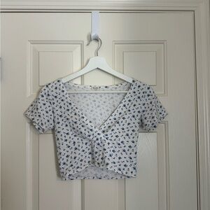 Brandy Melville Women’s Crop Top